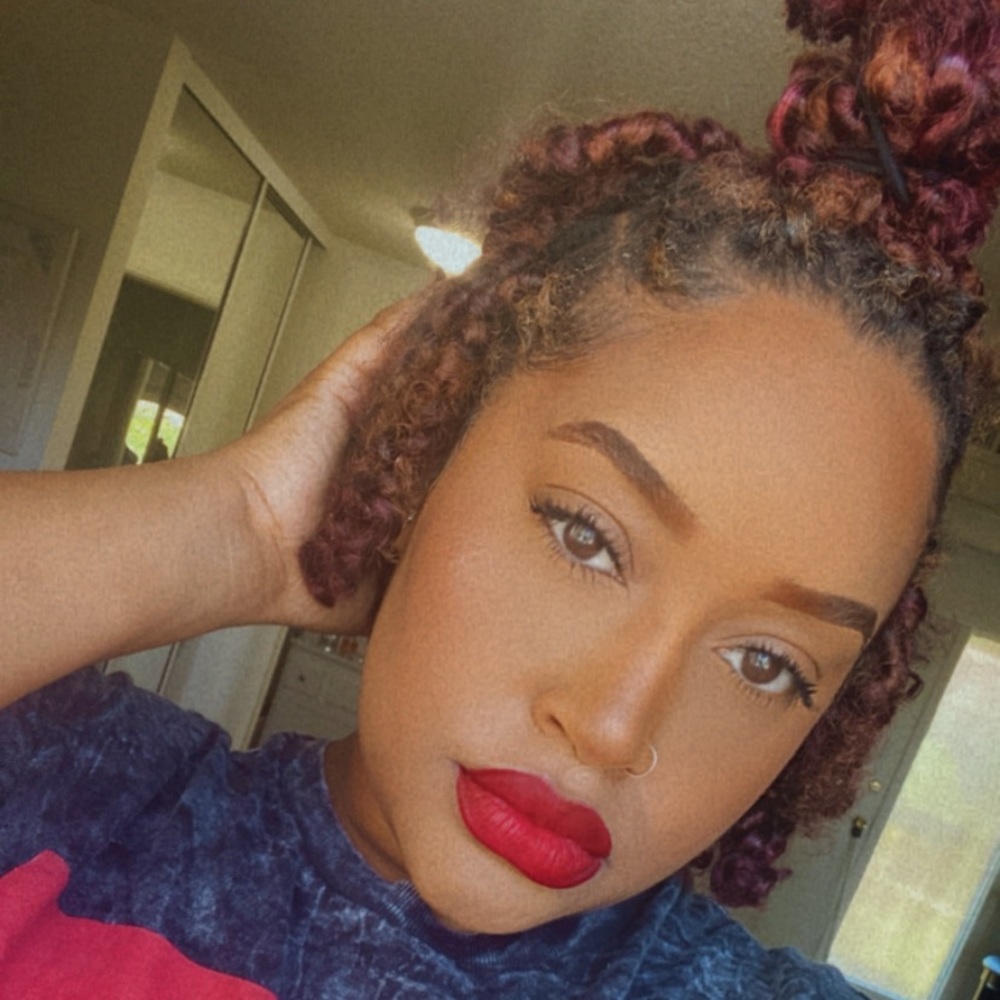 Meet your Posher, Jas